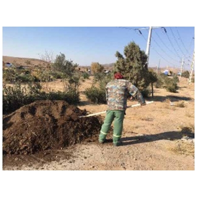 آغاز عملیات کودپاشى فضای سبز در ورودی شهر پرند