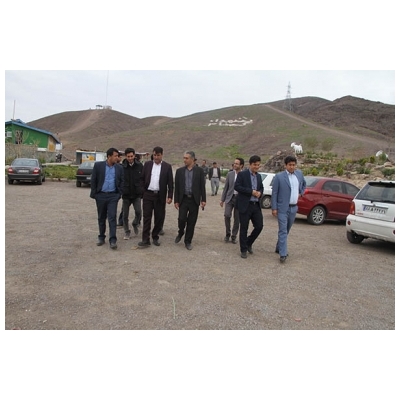 تشریح عملکرد واحد فضای سبز شهرداری پرند در فرورین 96