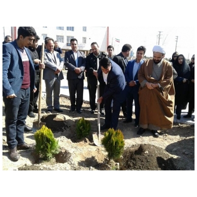 مراسم روز درختکاری با حضور شهردار و مسئولین شهر پرند