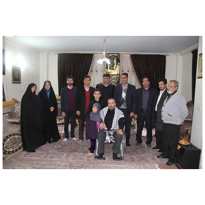 بازدید شهردار، معاونین و مسئولان شهرداری از خانواده بسیجیان و ایثارگران
