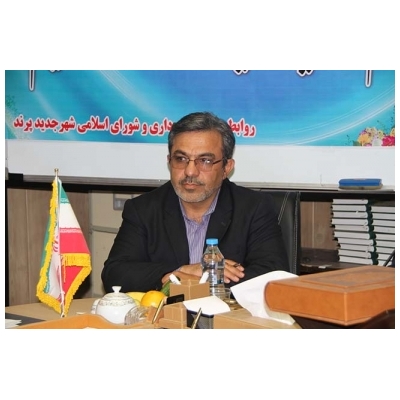 توسعه ی نامتوازن سرمایه های ملی یکی از دلایل بروز مشکلات فرهنگی و اجتماعی است.