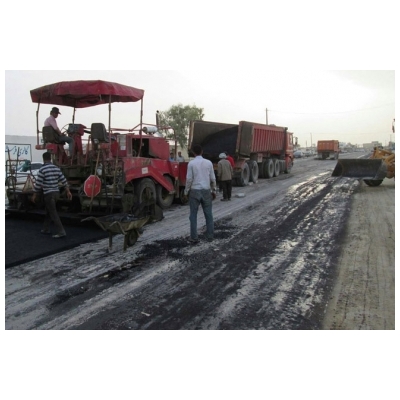 پروژه زیرسازی و آسفالت و لکه گیری در سطح شهر به مرحله پایانی کار خود نزدیک می شود.