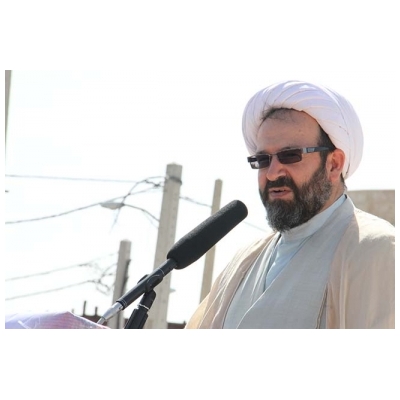 رئیس کمیسیون فرهنگی اجتماعی شورای اسلامی شهر جدید پرند در سخرانی بین نماز ظهر و عصر در بین کارکنان شهرداری پرند سیاست اقتصاد مقاومتی را تشریح کرد.