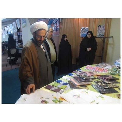 برگزاری نمایشگاه اقتصاد مقاومتی به مناسبت دهه فجر در شهر پرند