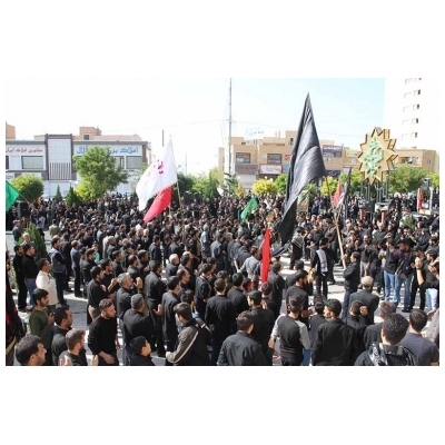 تجمع عاشورائیان در روز تاسوعای حسینی در مقابل مسجد جامع شهر پرند