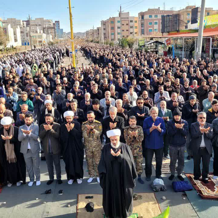 برگزاری باشکوه نماز عید سعید فطر در شهر پرند